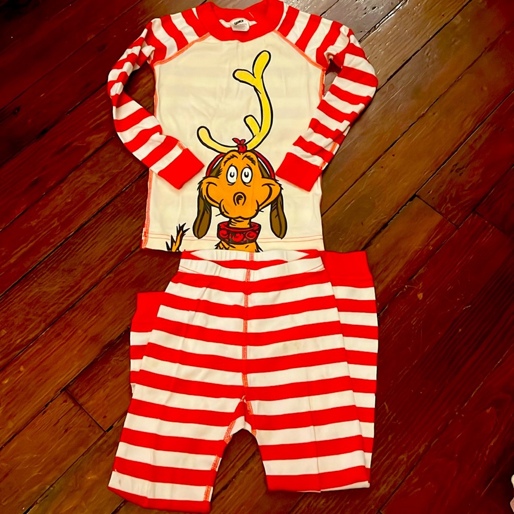 Hanna Andersson Grinch collection - Max pajamas size 5